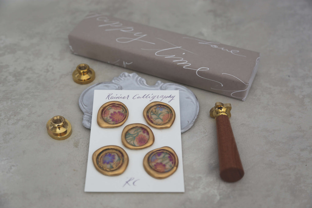 Lexury wax seal set of 5 with chiyogami screen printed paper and gold gilding
